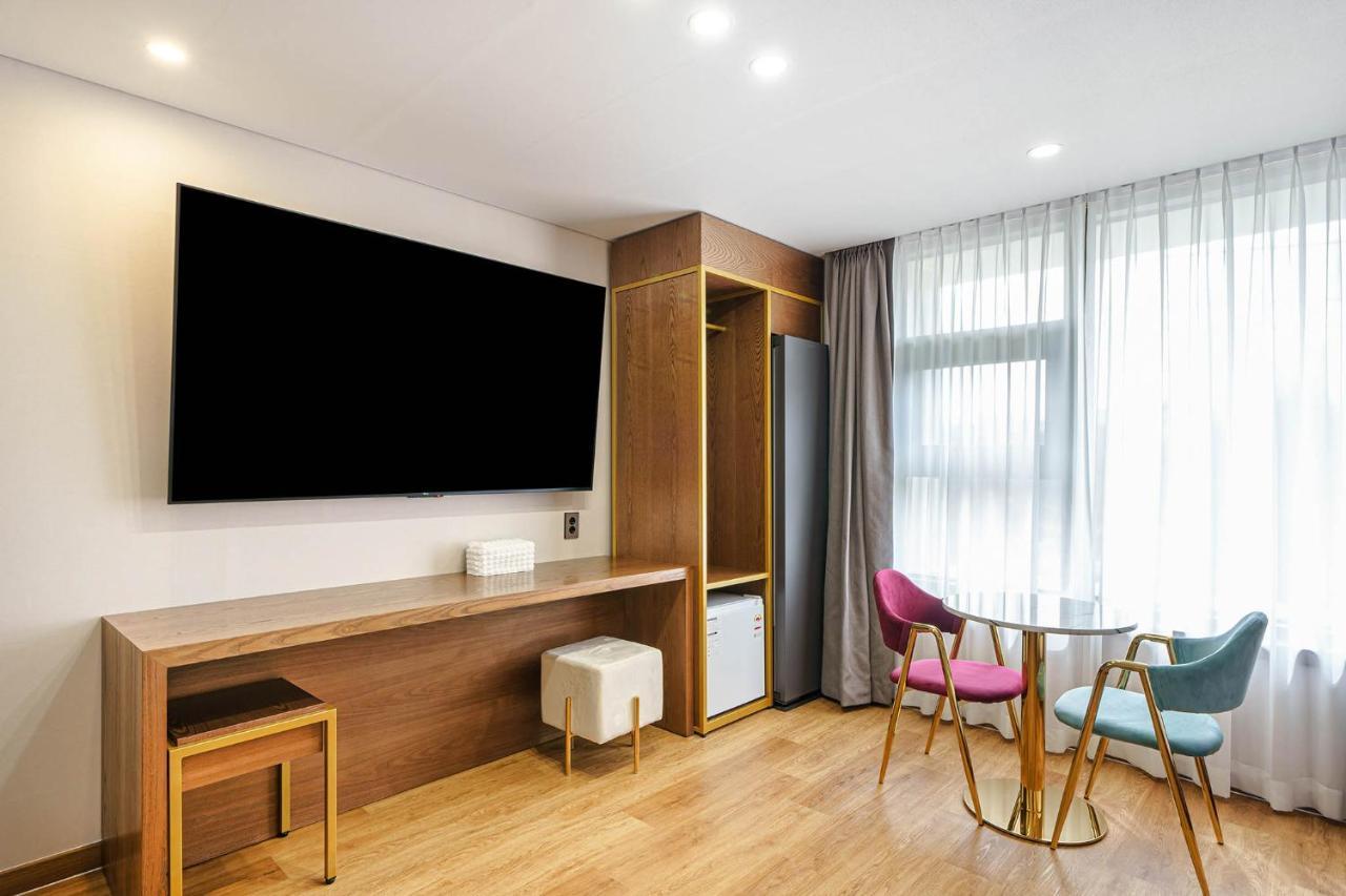 Browndot Hotel Jeonju Ajung Exterior foto