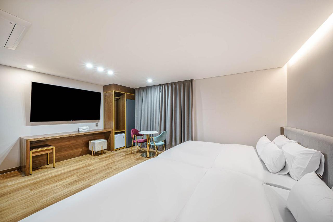 Browndot Hotel Jeonju Ajung Exterior foto