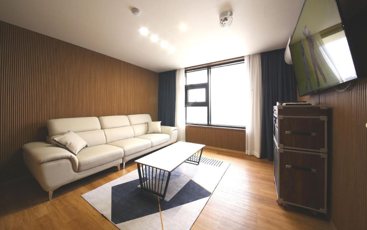 Browndot Hotel Jeonju Ajung Exterior foto